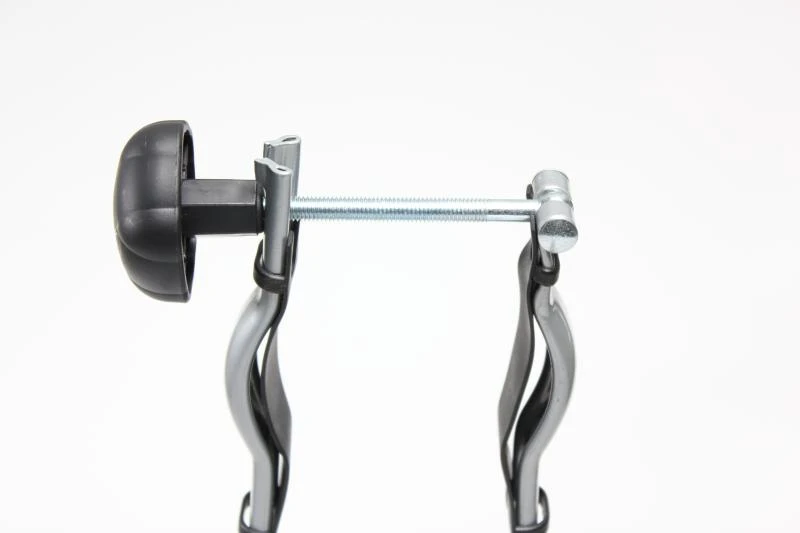 6. Suport bicicleta Menabo Huggy cu prindere pe bare transversale