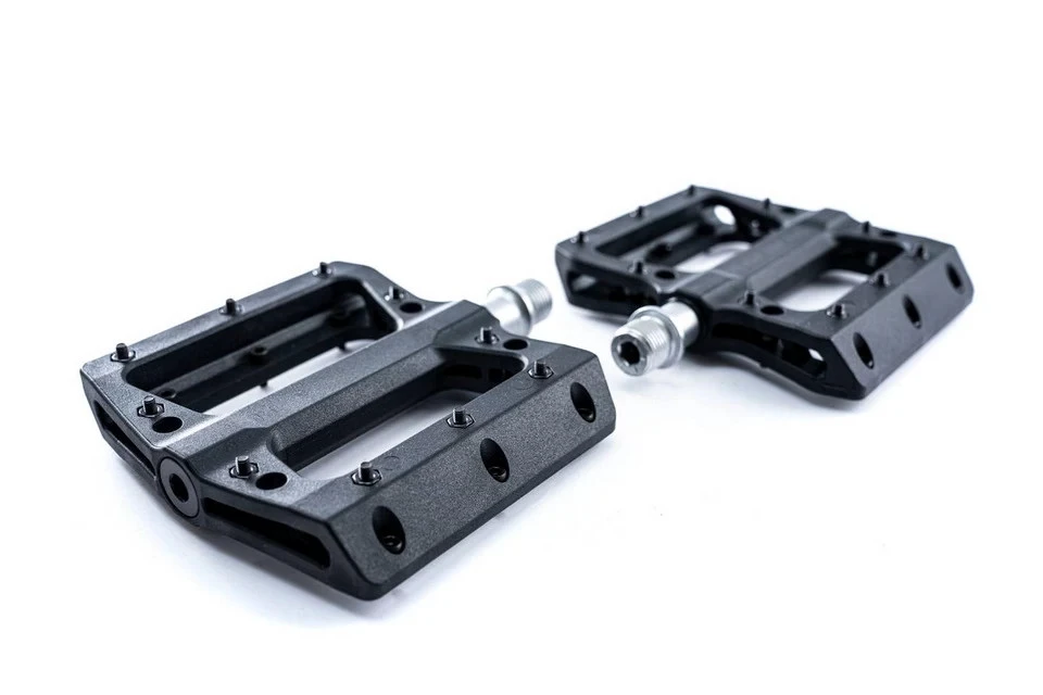 1. Pedale CUBE RFR FLAT ETP Negre