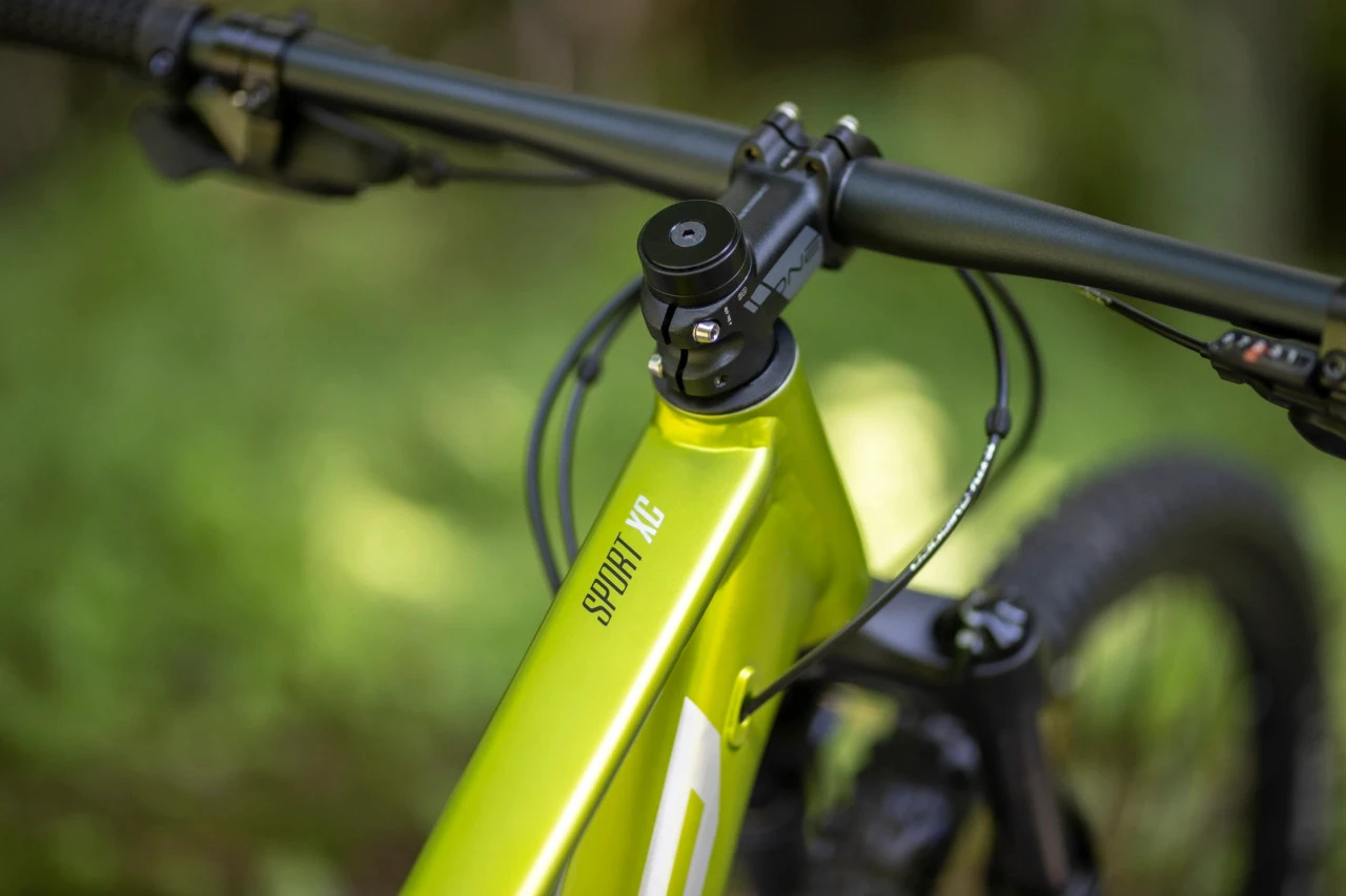 3. Bicicleta MTB Hardtail Superior XC 859 29 Matte Lime Metallic/Chrome Silver