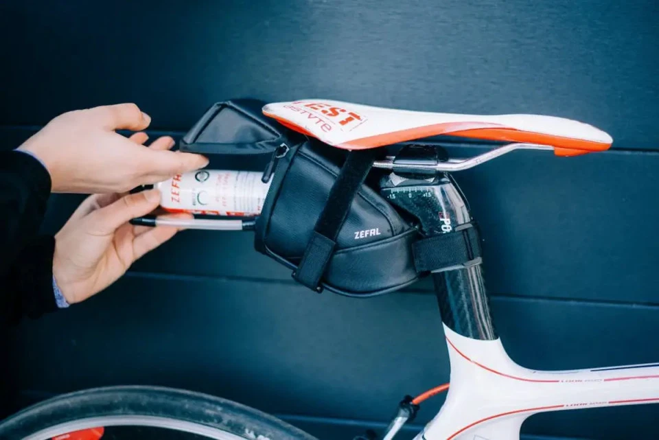 5. Borseta bicicleta ZEFAL Iron Pack 2 DS prindere sa M