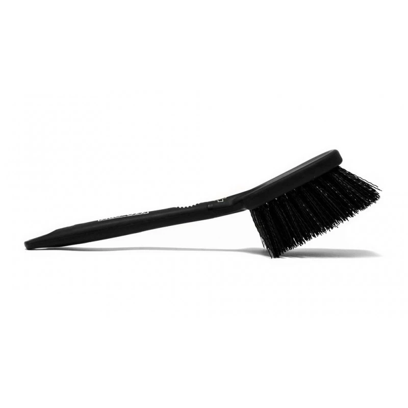 1. Perie Muc-Off pentru anvelope si pinioane