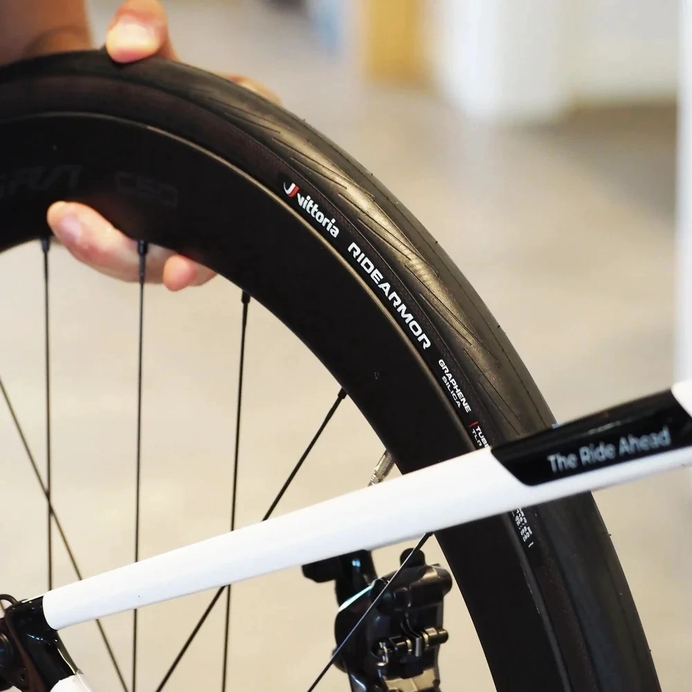 4. Anvelopa VITTORIA 700 x 28C(28-622) RideArmor TLR Negru+Copper