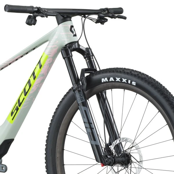 9. BICICLETA MTB FULL SUSPENTION SCOTT SPARK RC TEAM ISSUE model 2026