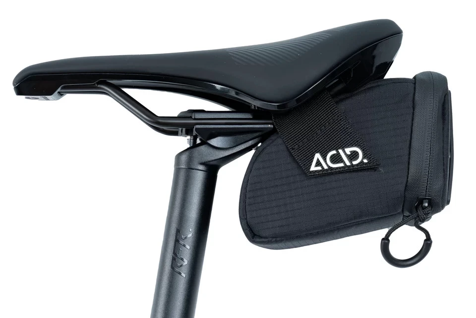 2. Borseta sa CUBE Acid PRO S Negru