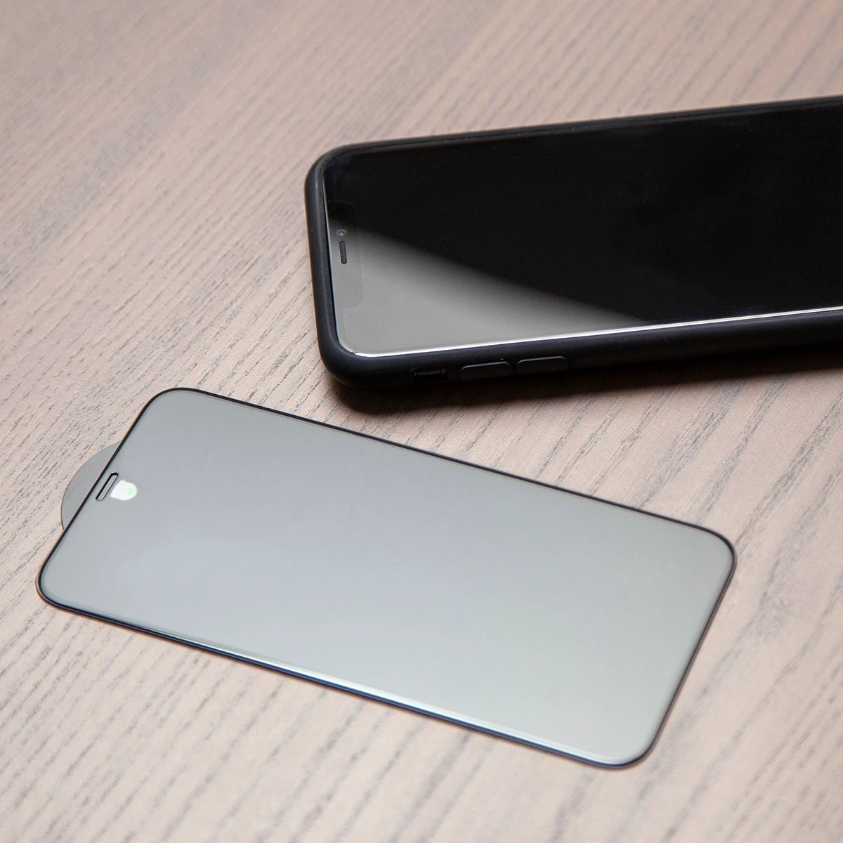 1. Folie de protectie din sticla SP Connect iPhone 12 Mini