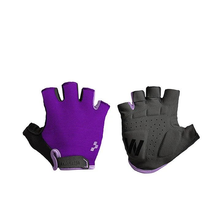 1. Manusi Cube Natural Fit WS Black and Pink