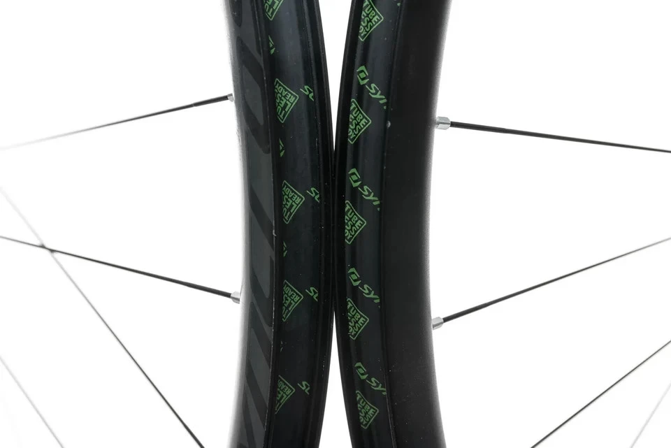 4. Set roti SYNCROS RR 2.0 Aluminum Clincher Disc 700c