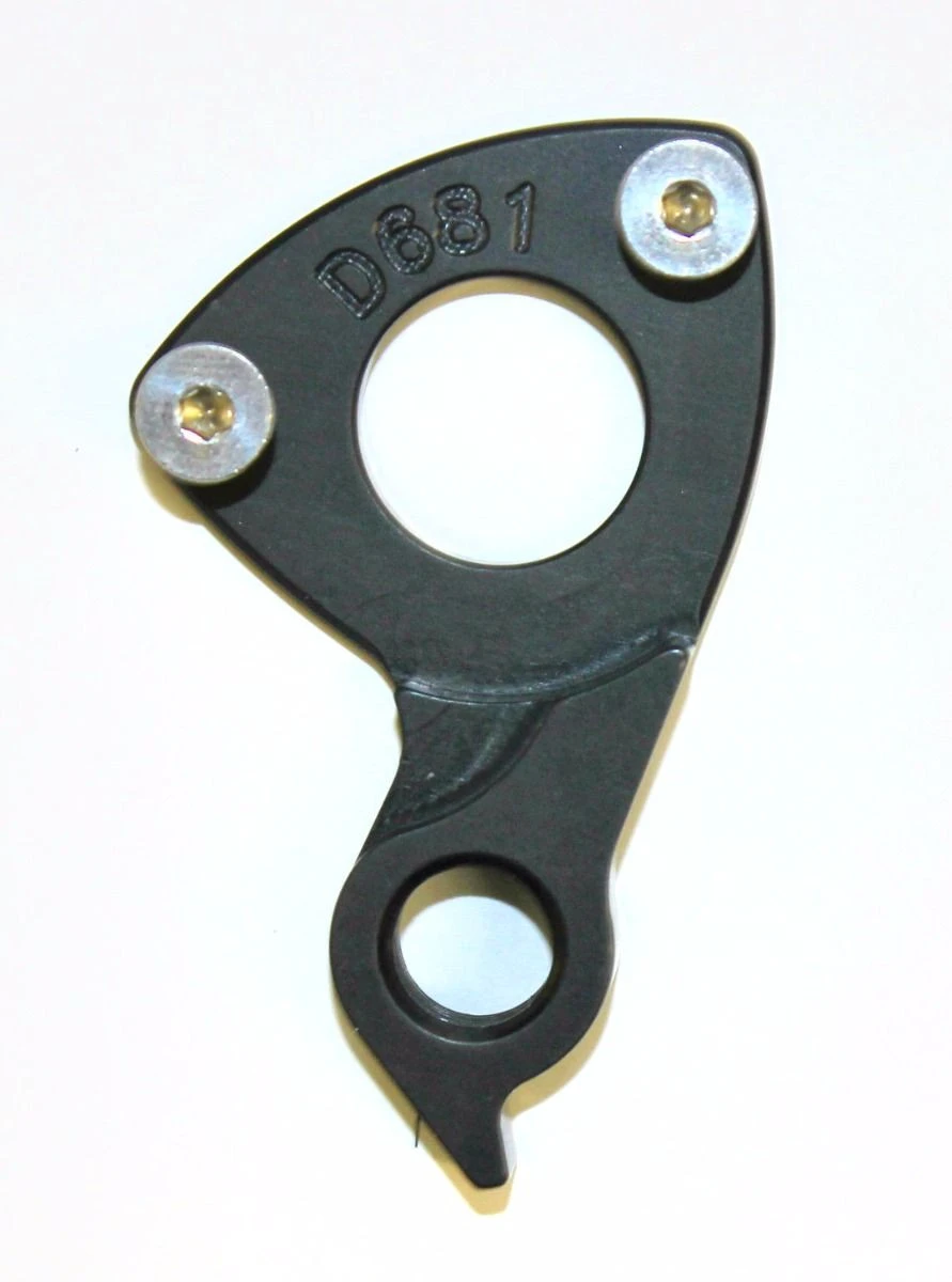 1. Ureche Cadru PILO D681 Framed