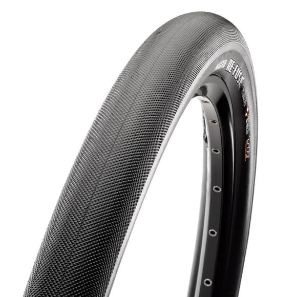 1. Anvelopa Maxxis Re-Fuse 700x47c