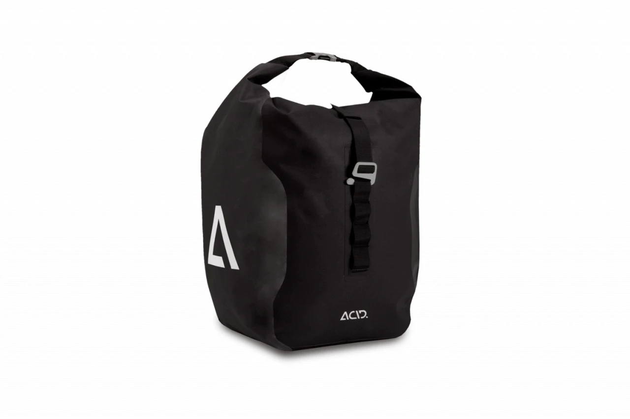 1. COBURI ACID PANNIRERS TRAVLR PRO 15 black