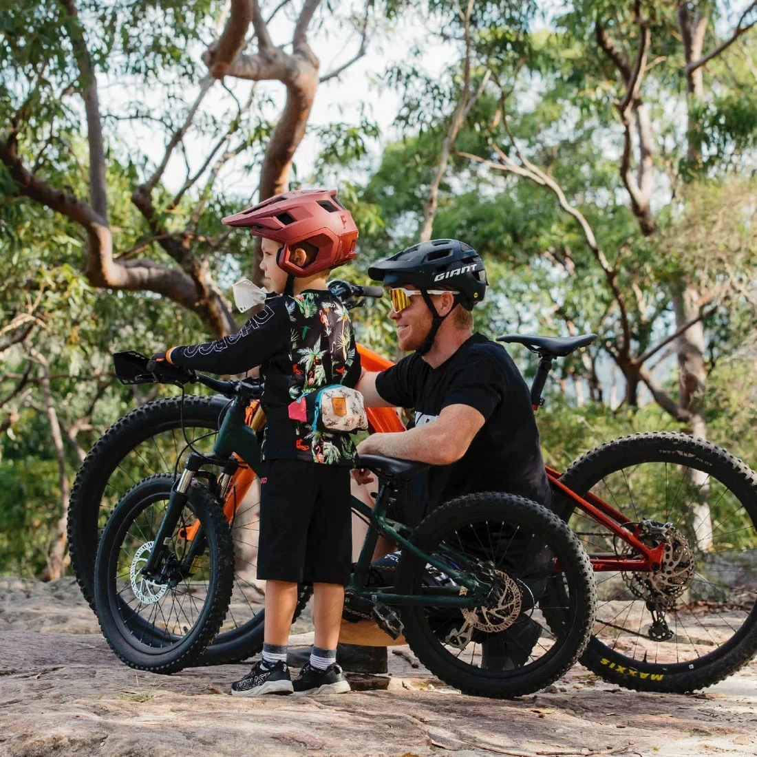 8. Coarda pentru tractare biciclete Kids Ride SHOTGUN cu geanta