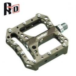 1. Pedale Wellgo B143 Maro Anodizat