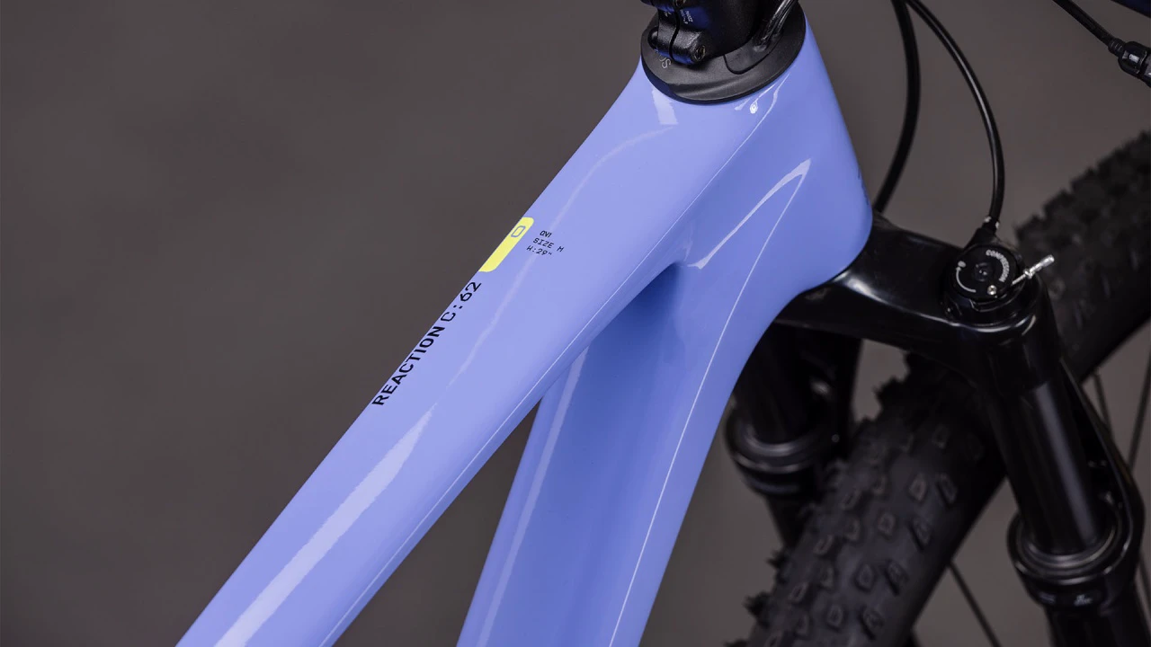 7. BICICLETA MTB Hardtail CUBE REACTION C:62 ONE LUCIDLILAC BLACK