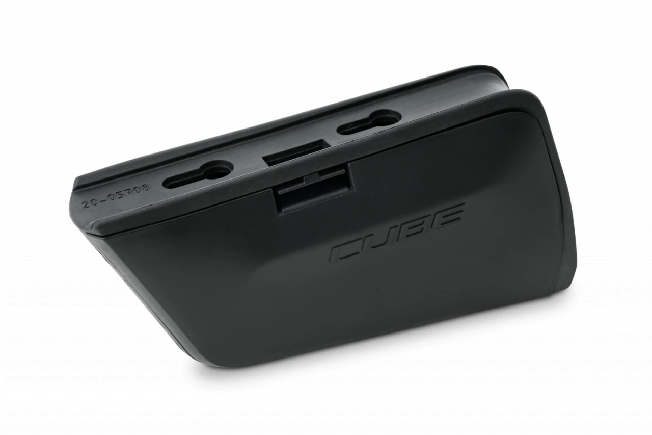 1. BORSETA CUBE AGREE STORAGE BOX black