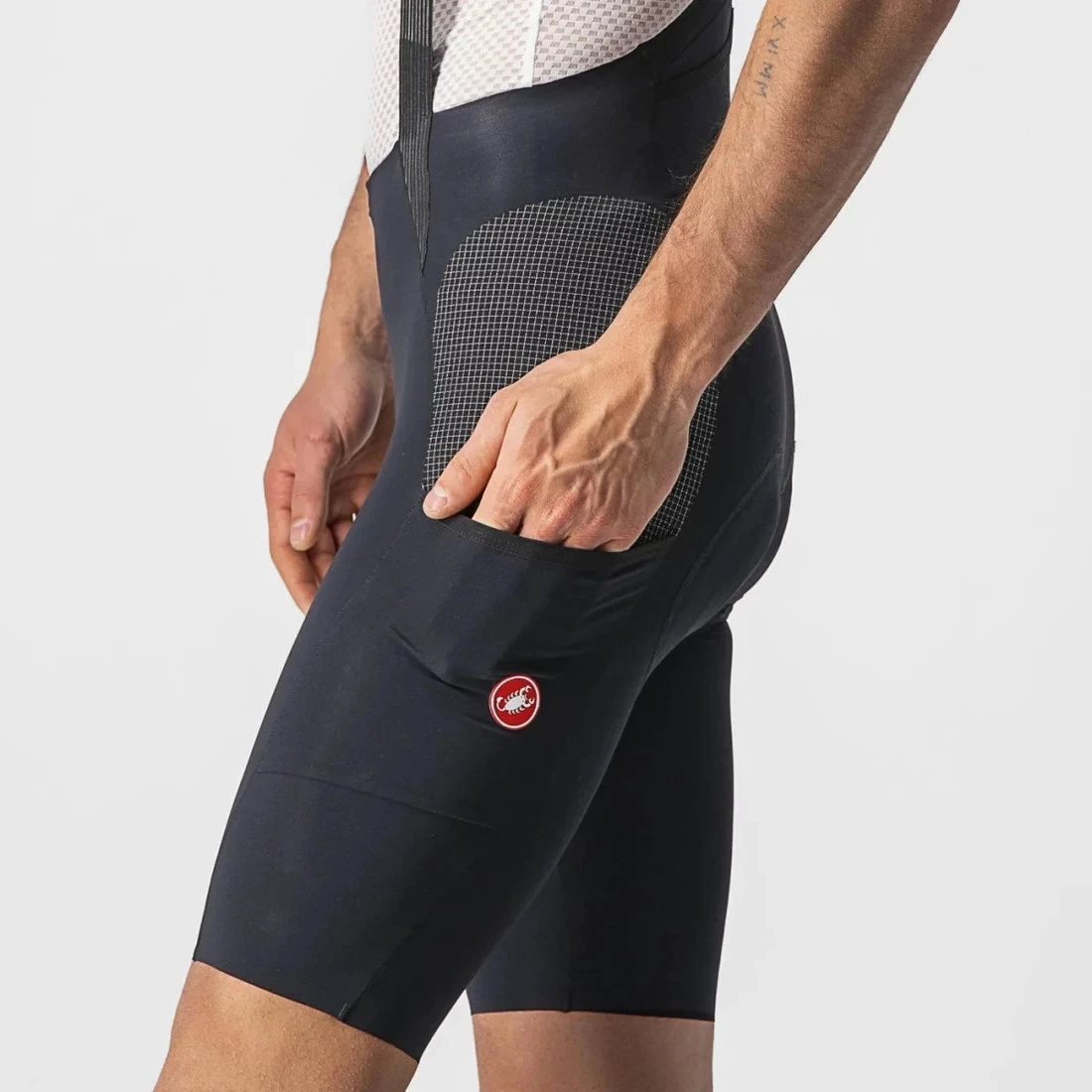 5. Pantaloni scurti cu bretele CASTELLI Free Unlimited Negru