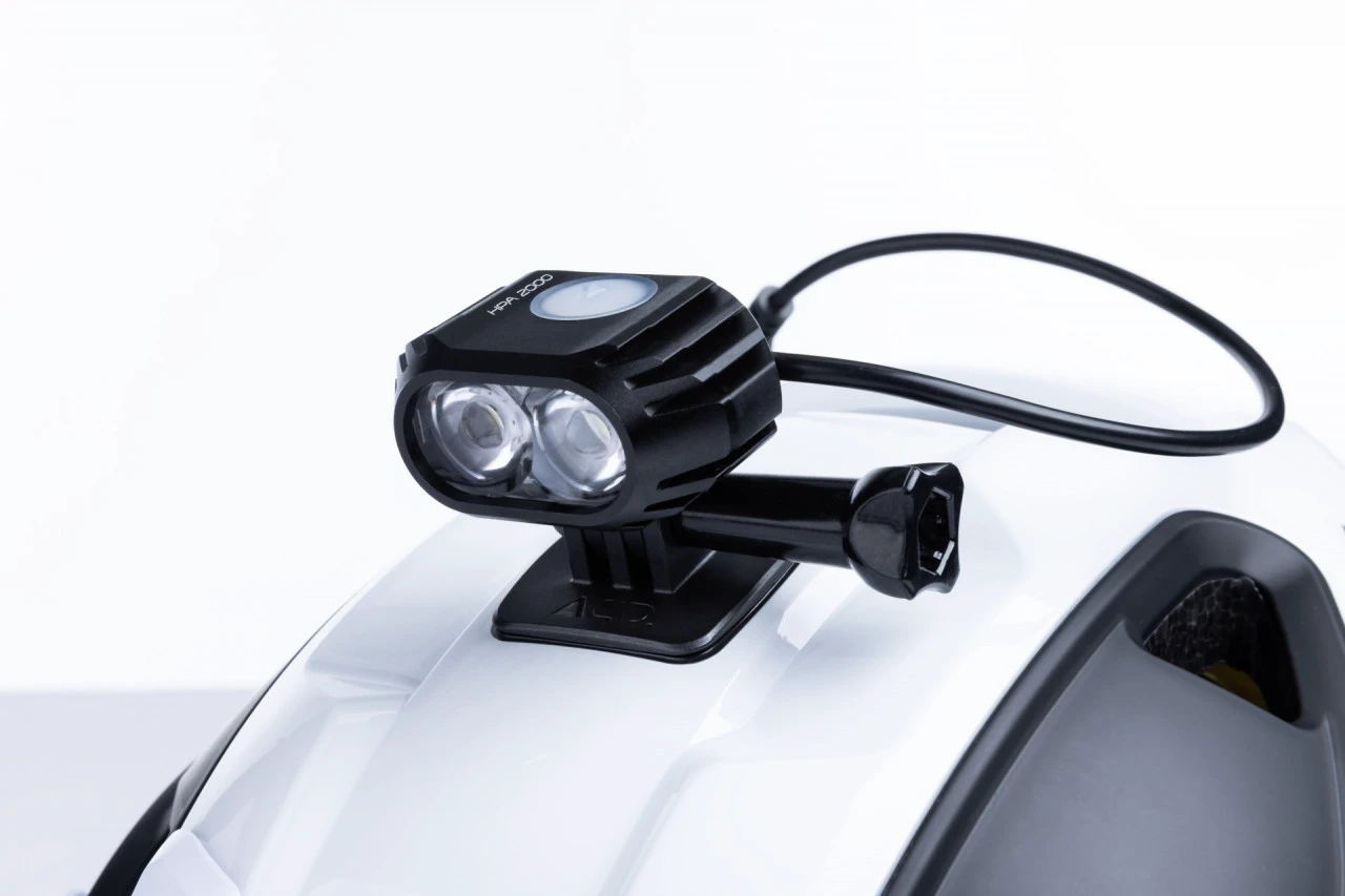 3. PRINDERE LUMINA/GO PRO ACID HELMET X-LOCK MOUNTING ADAPTER Negru