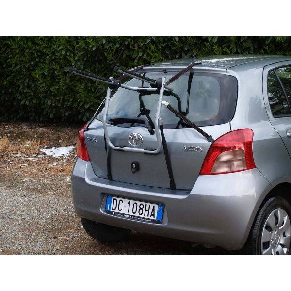 2. Suport pentru 3 biciclete cu prindere pe haion/portbagaj Menabo Biki