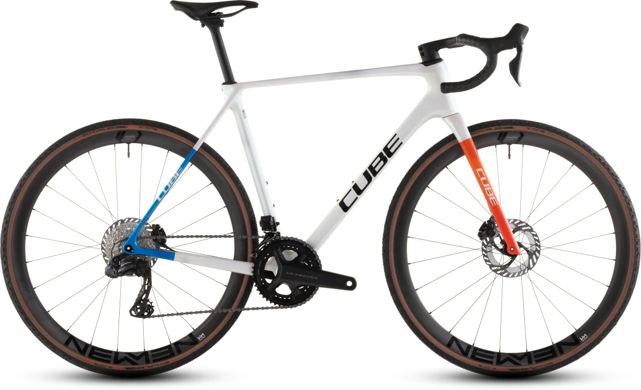 1. BICICLETA CUBE CROSS RACE C:68X TE TEAMLINE