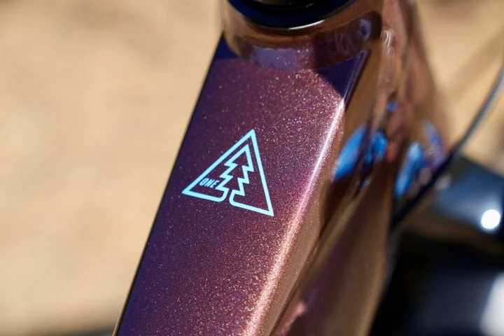 3. BICICLETA FULL SUSPENTION MARIN ALPINE TRAIL 29" BROWN BLUE