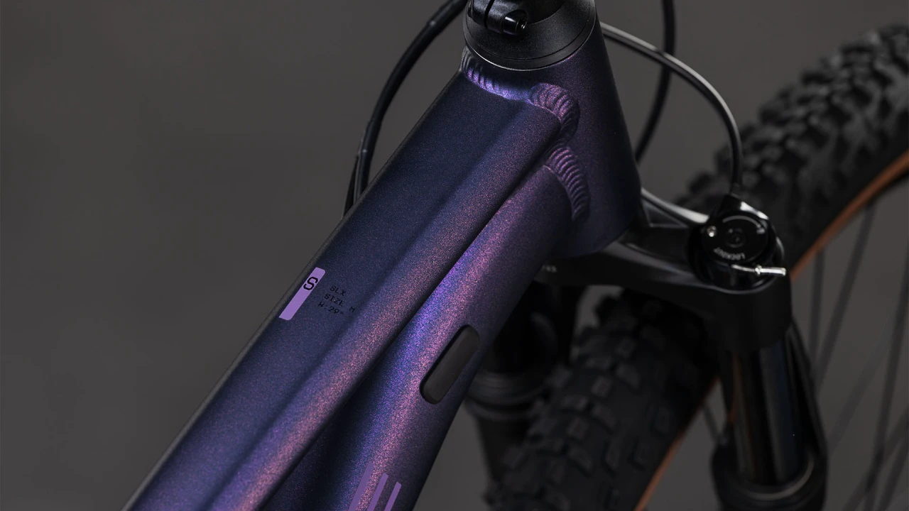 10. BICICLETA MTB Hardtail CUBE ATTENTION SLX PURPLEGALAXY BLACK