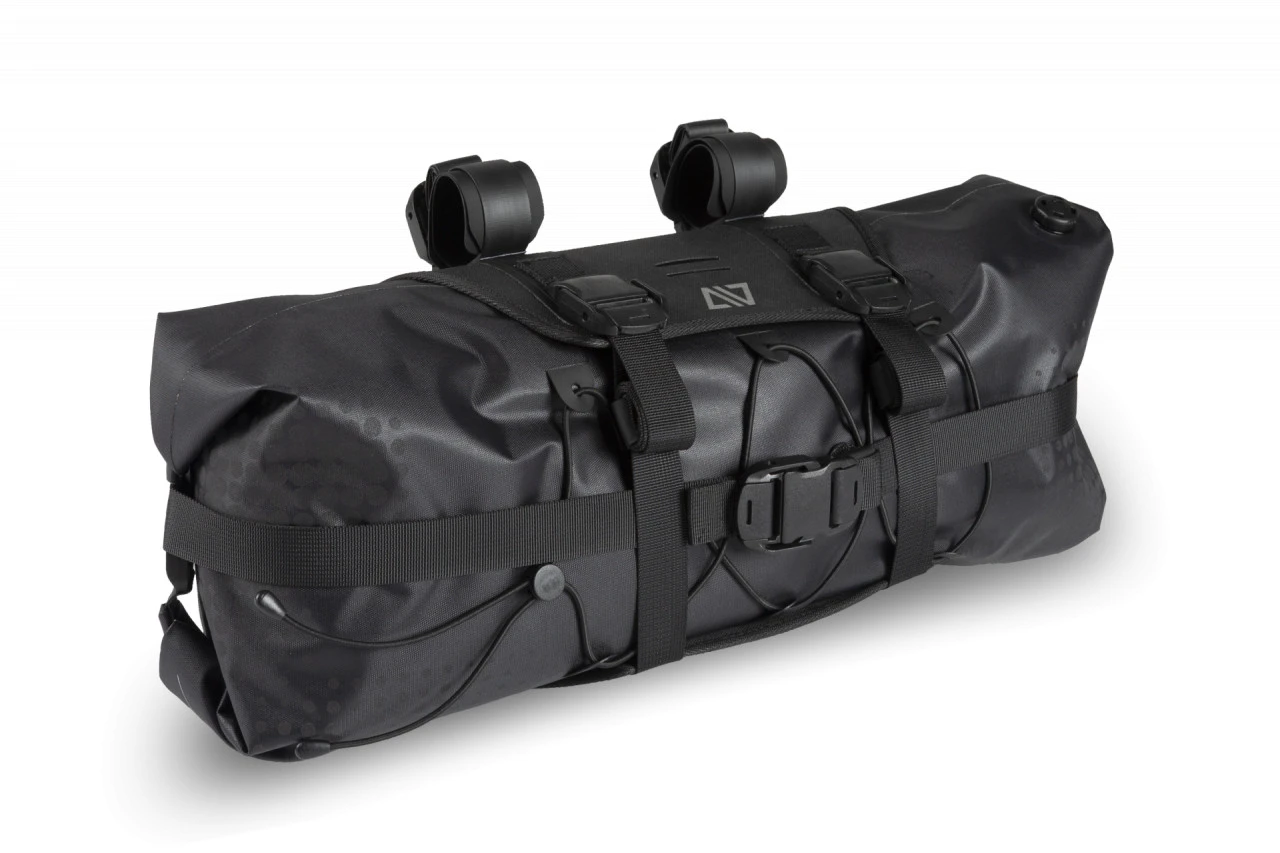 1. GEANTA ACID HANDLEBAR BAG PACK PRO 15 Negru