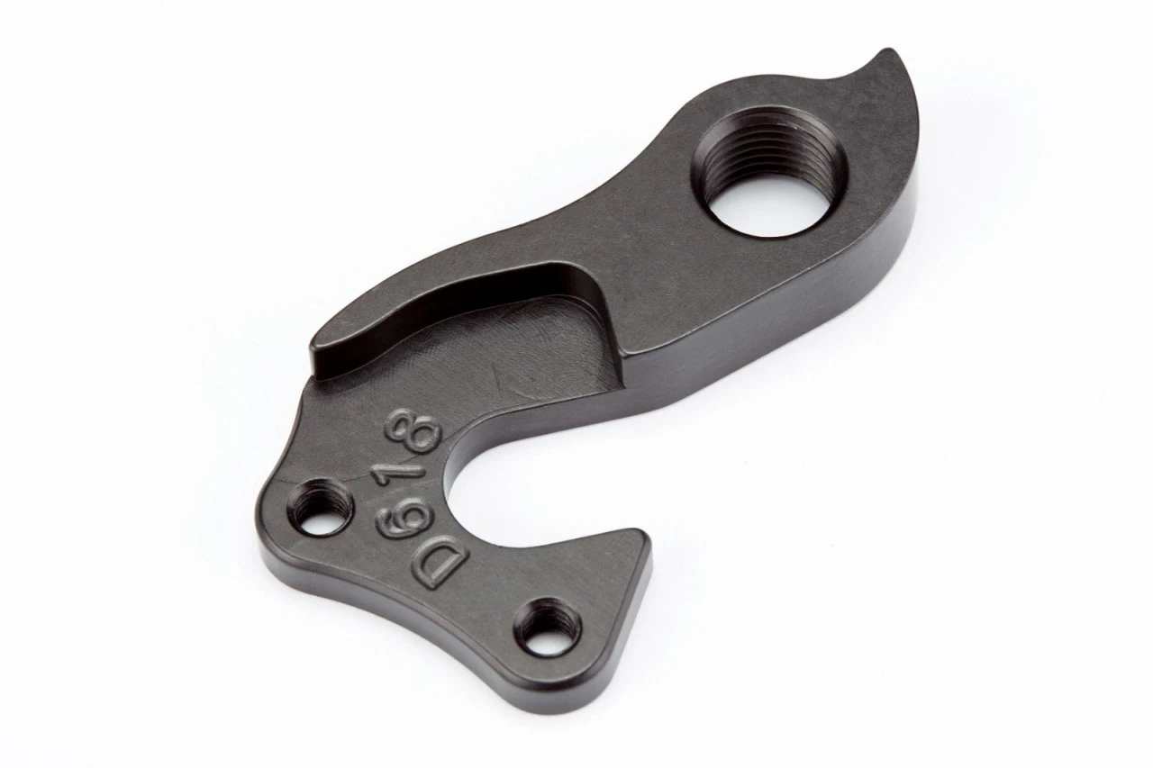 1. Ureche Cadru PILO D618 Redline