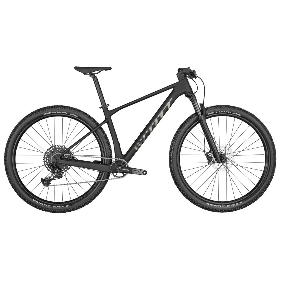 1. Bicicleta MTB Hardtail SCOTT Scale 940 Raw Carbon