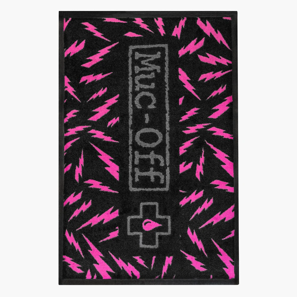 3. Covor absorbant Muc-Off Ridiculously Absorbent Floor Mat 60x90cm