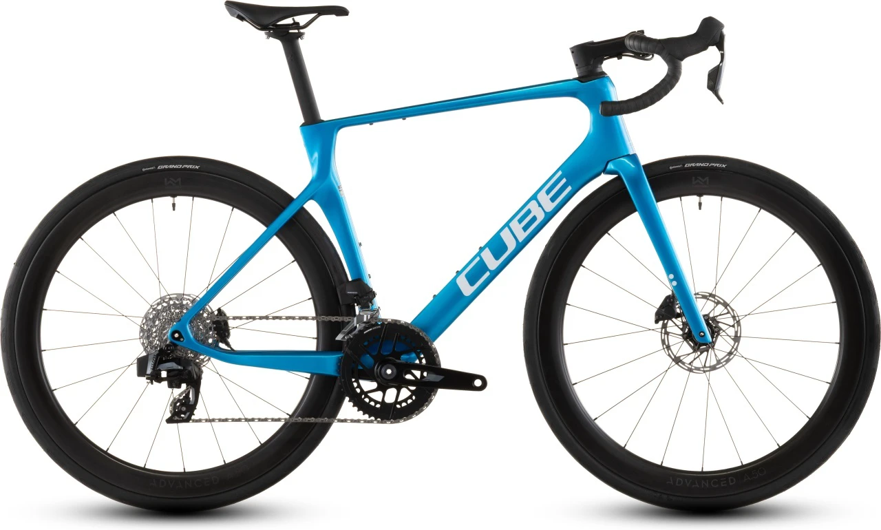 1. BICICLETA CUBE AGREE C:62 EX TOPASBLUE WHITE