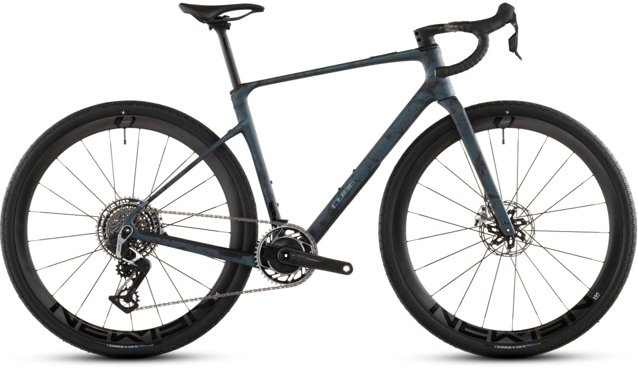 1. BICICLETA CUBE NUROAD C:62 SLT ROYALGREEN FUME