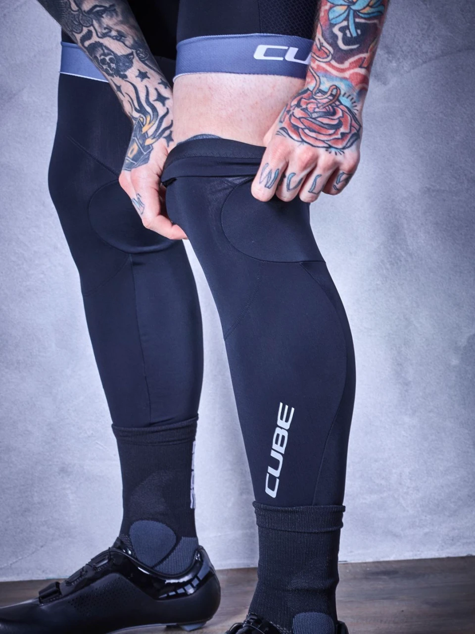 2. Incalzitoare Picioare CUBE Blackline