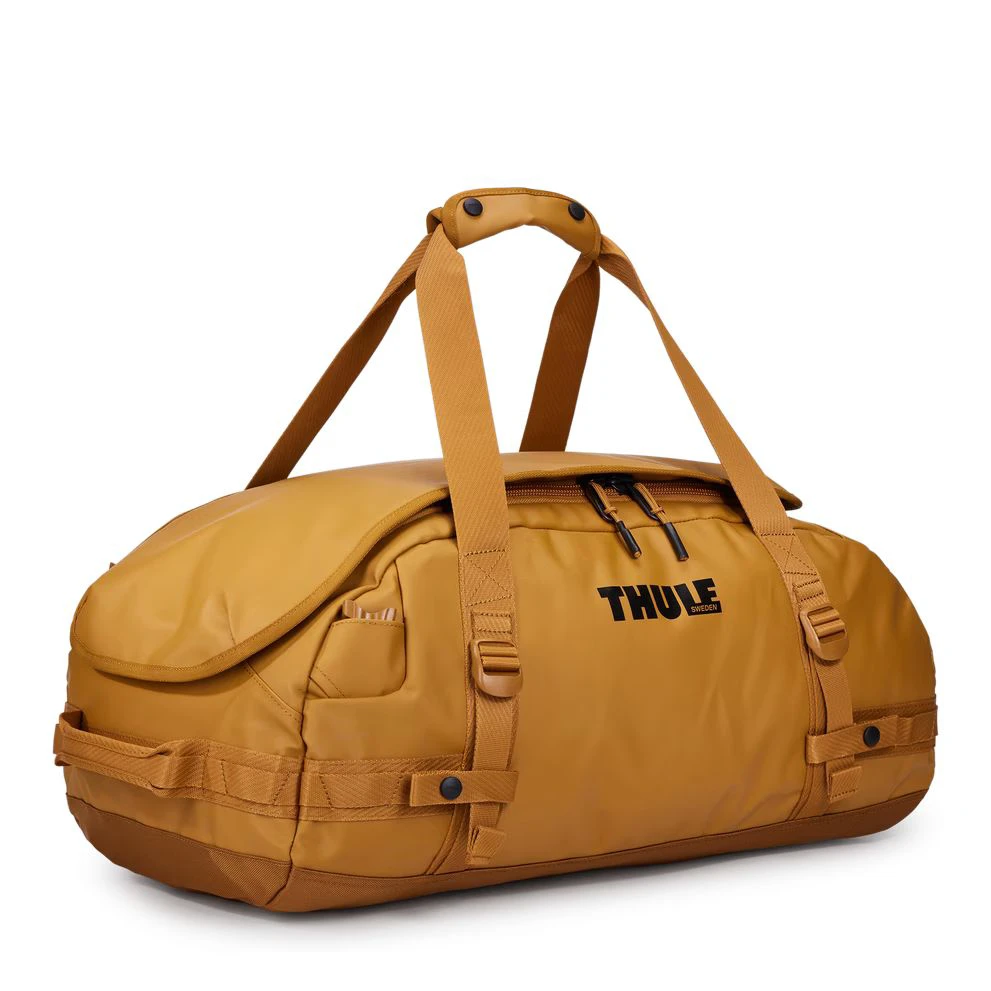 1. Geanta voiaj THULE Chasm 40L - Golden