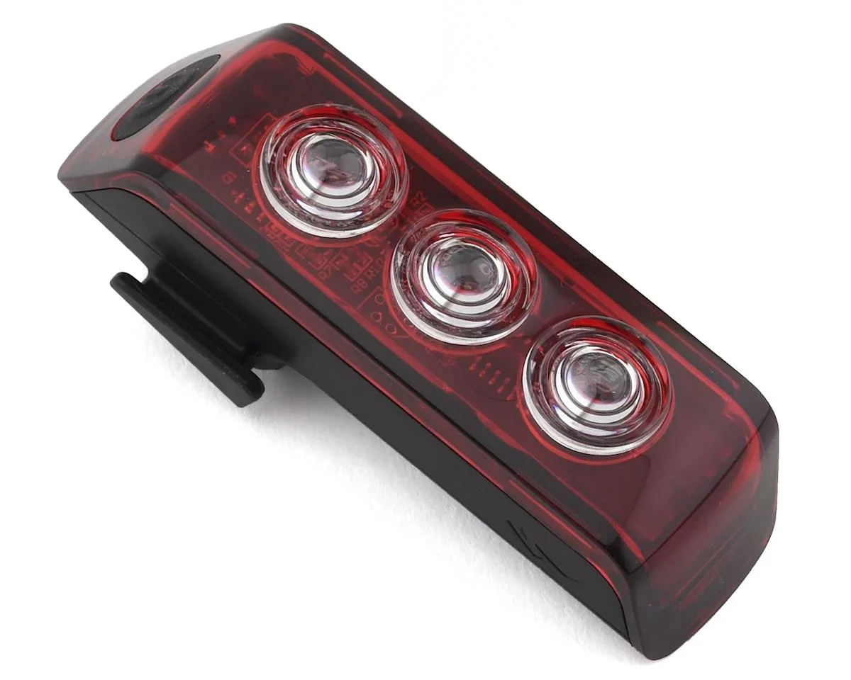 1. Stop Bicicleta SPECIALIZED Flux 250R 250 Lumeni USB