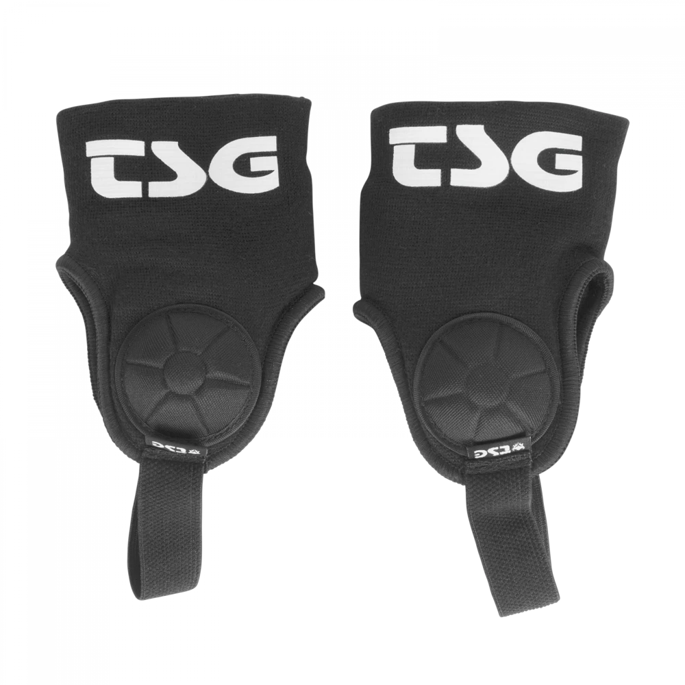 1. Glezniere TSG Single Ankle-Guard Cam - Black S/M