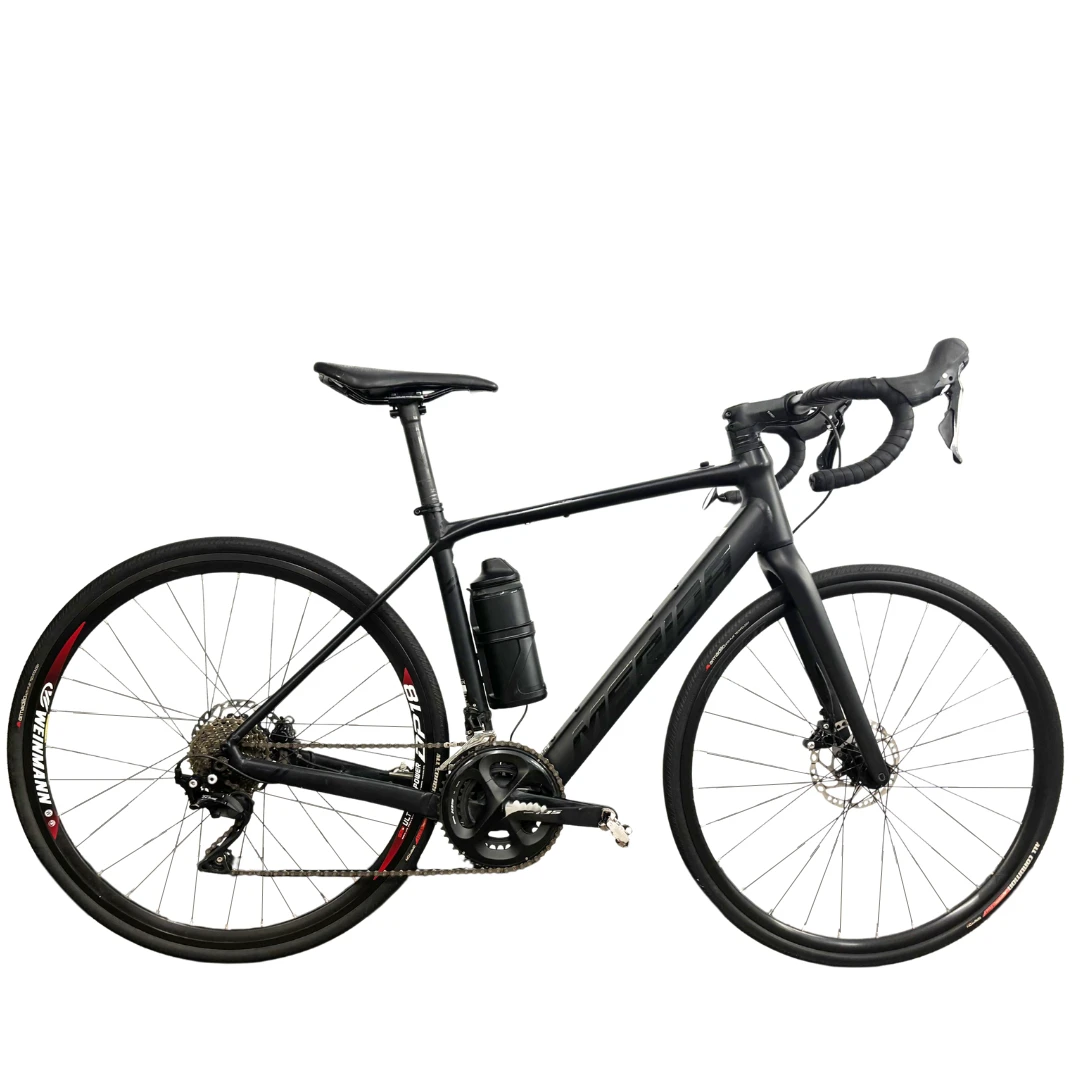 1. Merida Scultura 400 Negro 105 - 12v Talla M Bicicleta Carretera electrica Segunda Mano