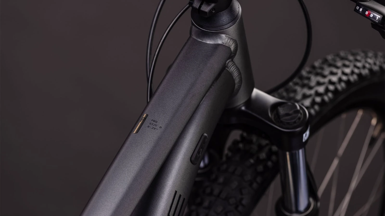 2. Bicicleta Cube Aim PRO 2026, slate black black, cadru M (17 ) - roti 29 Antracit, 43cm