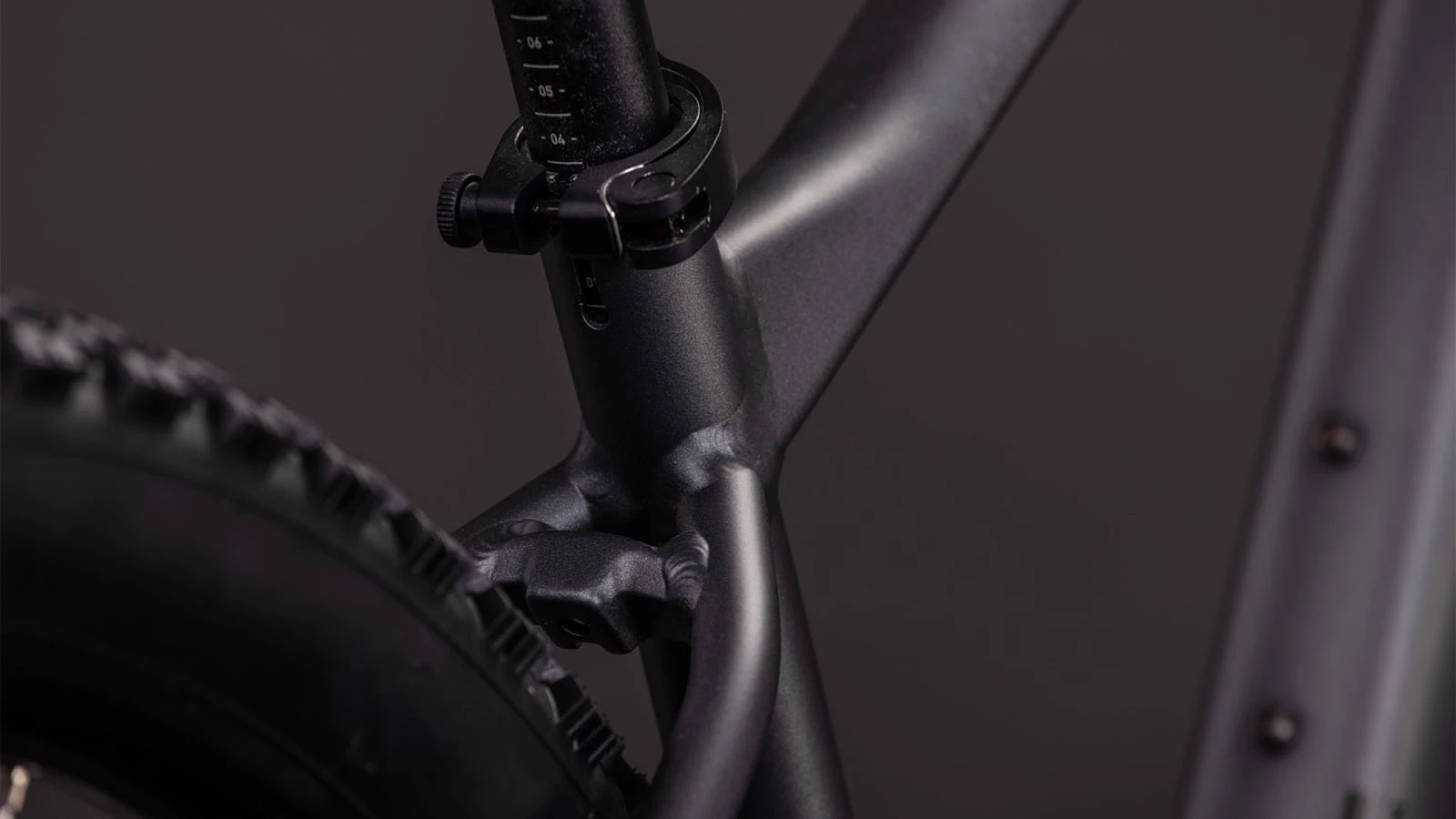 3. Bicicleta Cube Aim PRO 2026, slate black black, cadru M (17 ) - roti 29 Antracit, 43cm