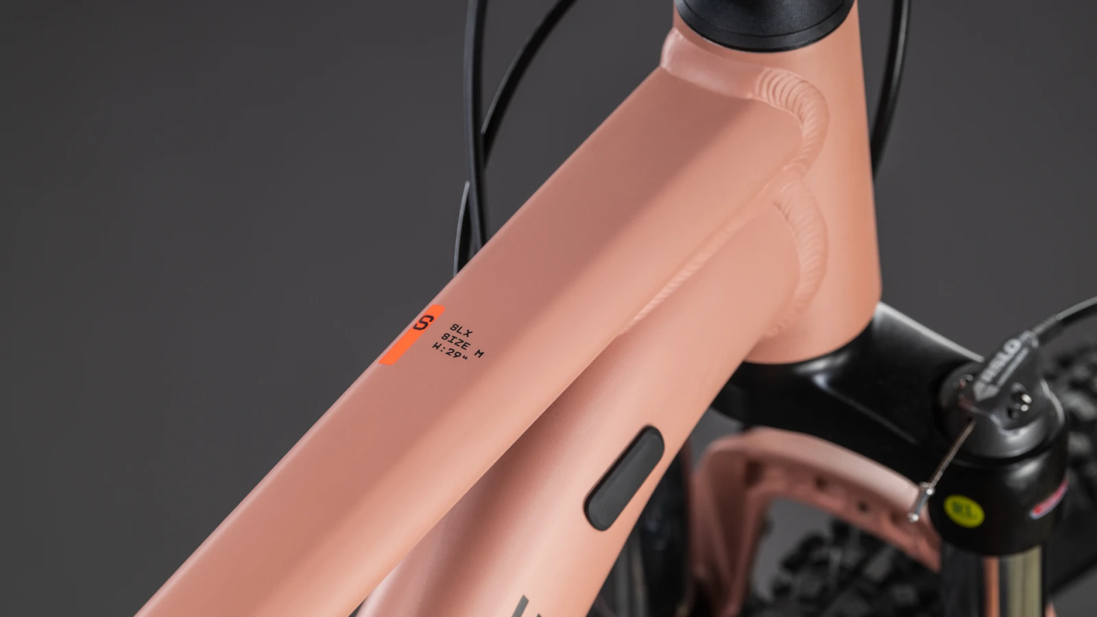 7. Bicicleta Cube Aim SLX blushrose black 2026 cadru XXL (23 ) - roti 29 Crem, 58cm