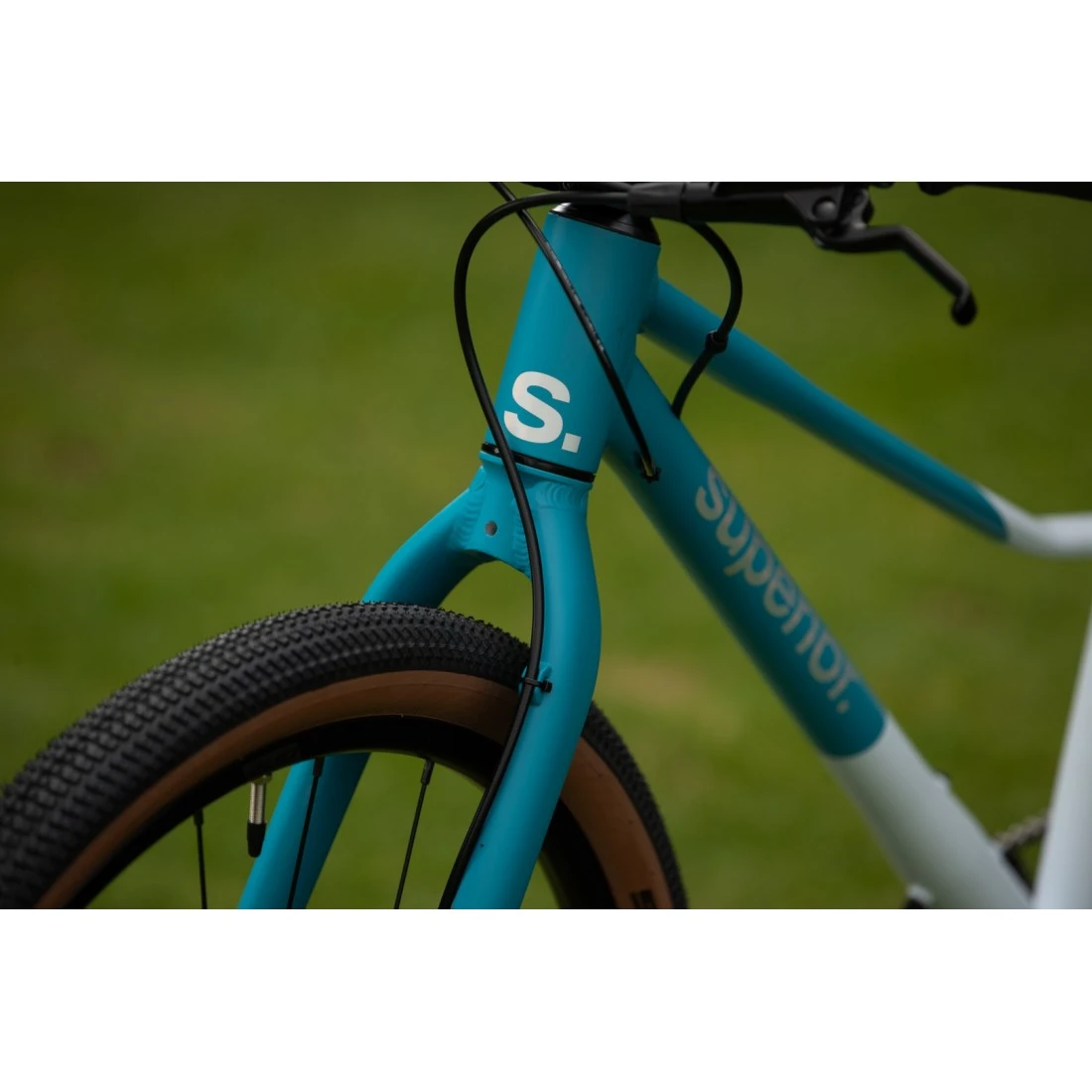 4. Bicicleta Superior F.L.Y. 24 Matte Teal Magenta/Gri