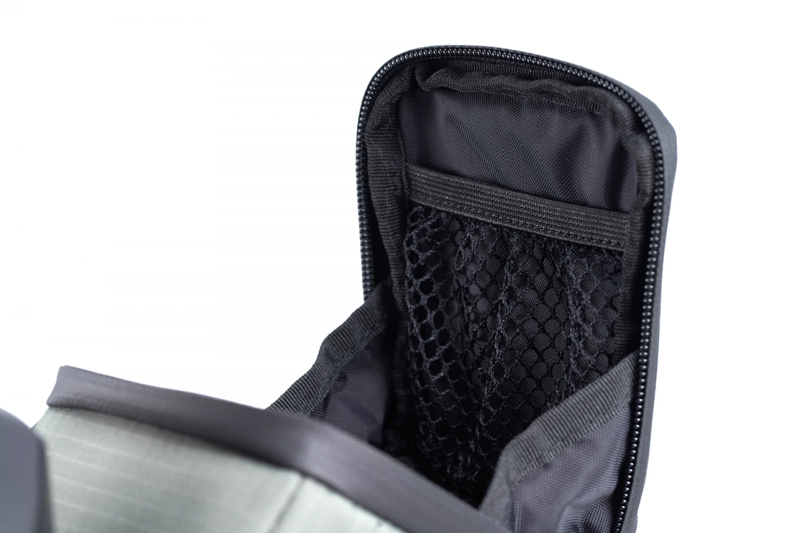 4. Borseta sa Acid Saddle Bag PRO S Neagra Negru