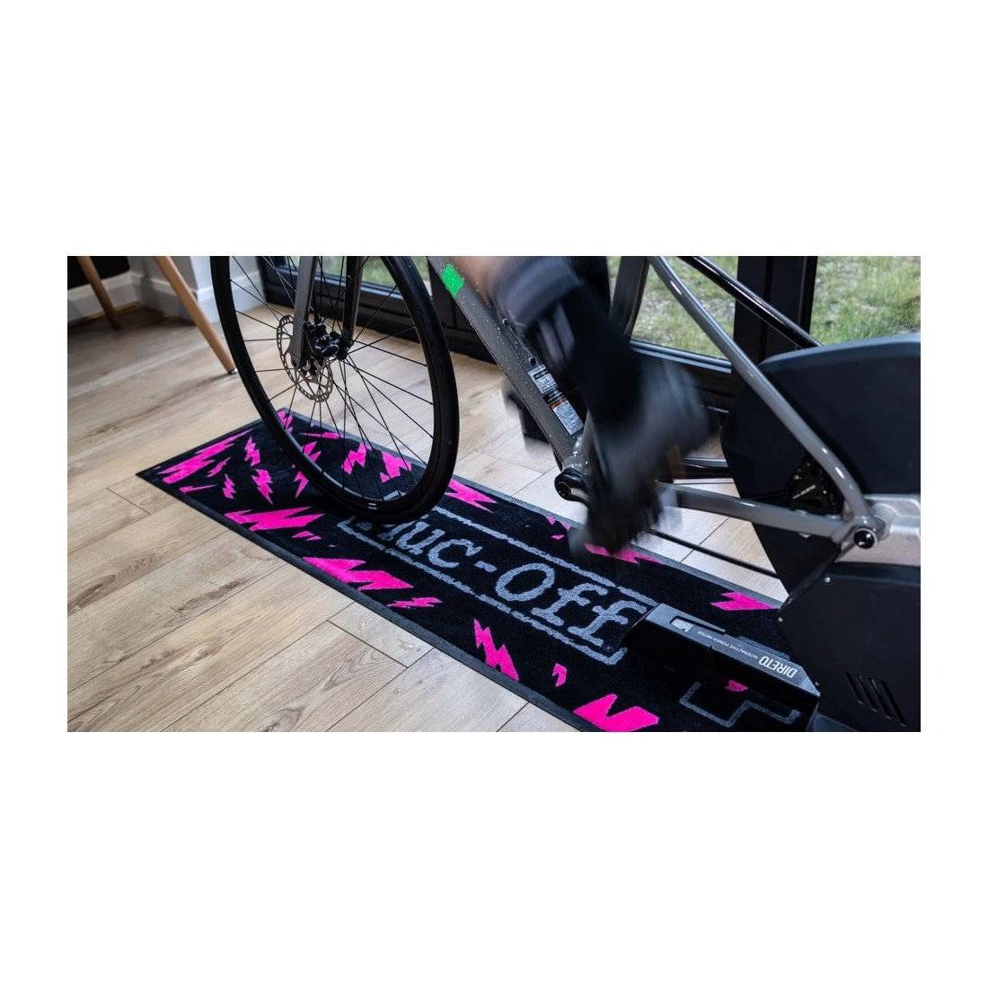 5. Covor absorbant Muc-Off Absorbing Bike Mat 200x40cm