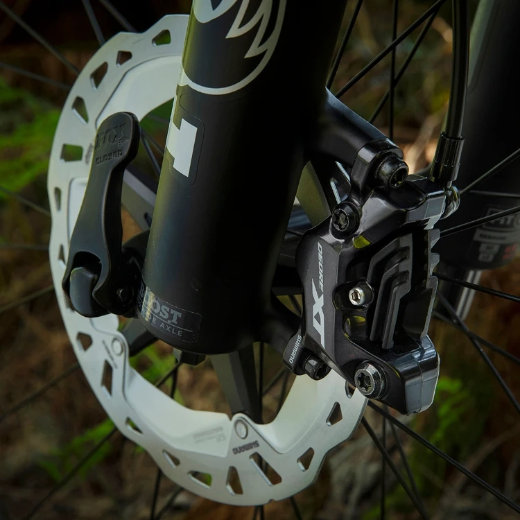 3. Disc frana Shimano RT-MT800-M, Center Lock, piulita cu caneluri externe, 180mm 180mm / piulita cu caneluri externe, 180mm, piulita cu caneluri externe