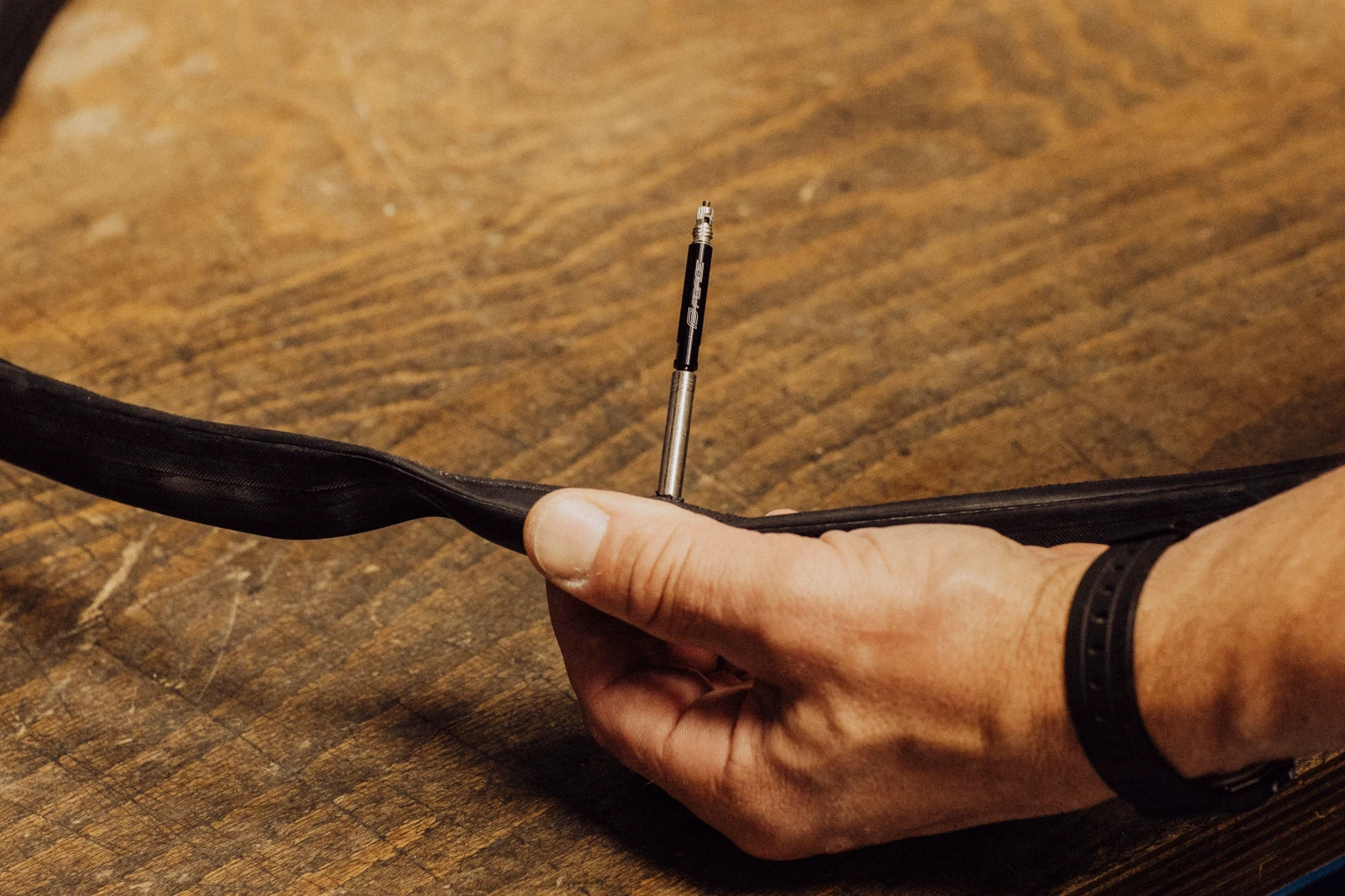 2. Extensie valva Presta Force Al 31 mm Negru