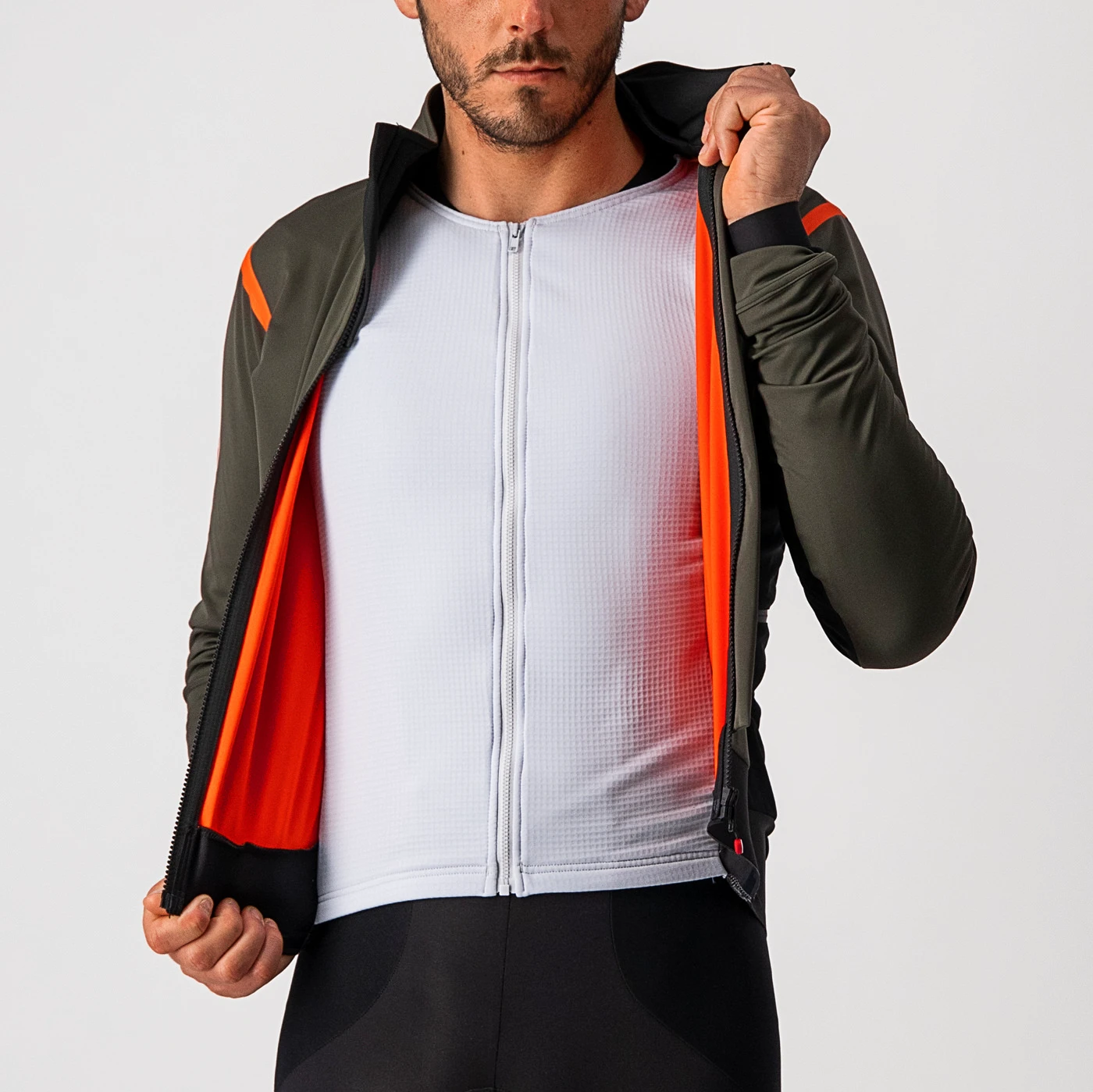 7. Jacheta Castelli Alpha RoS 2, Kaki, M M, Kaki