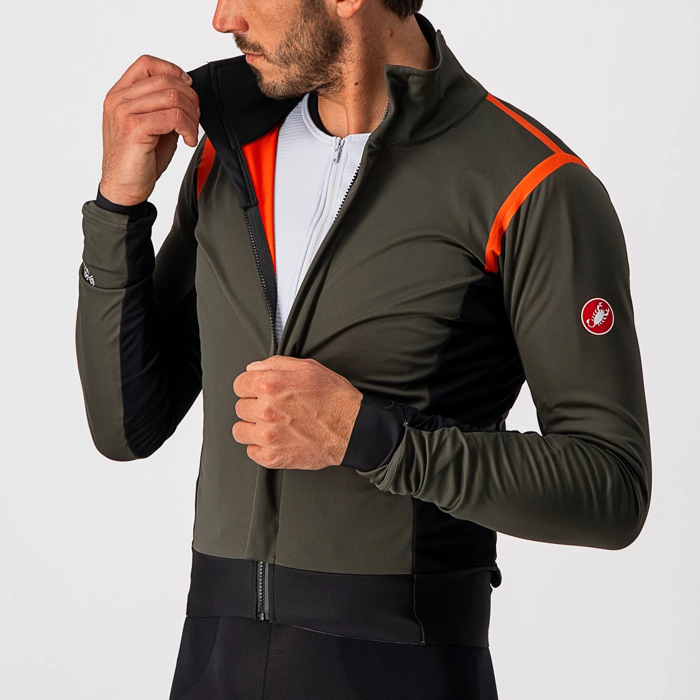 5. Jacheta Castelli Alpha RoS 2, Kaki, M M, Kaki