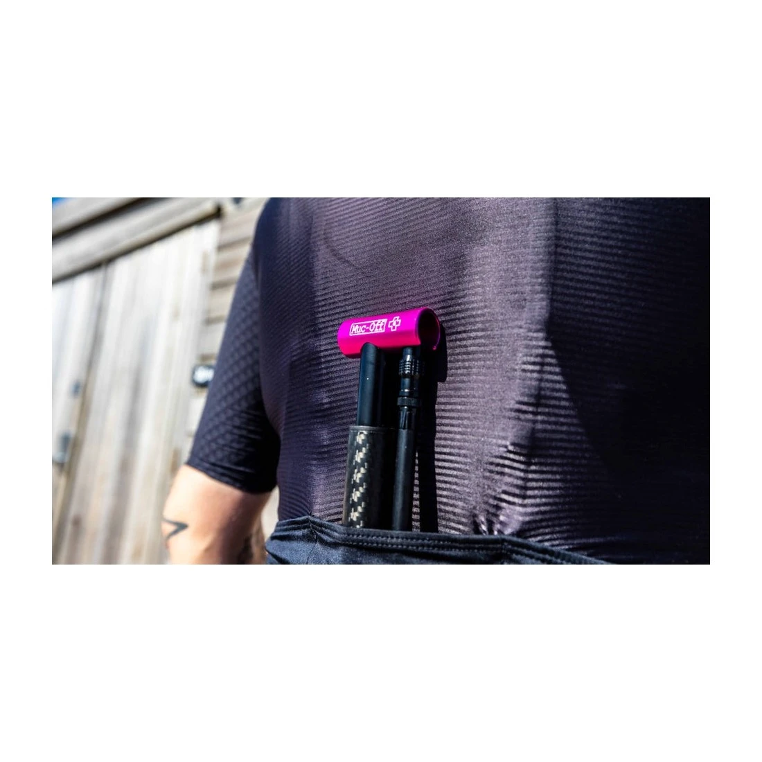 5. Pompa Muc-Off AirMach Carbon Pump