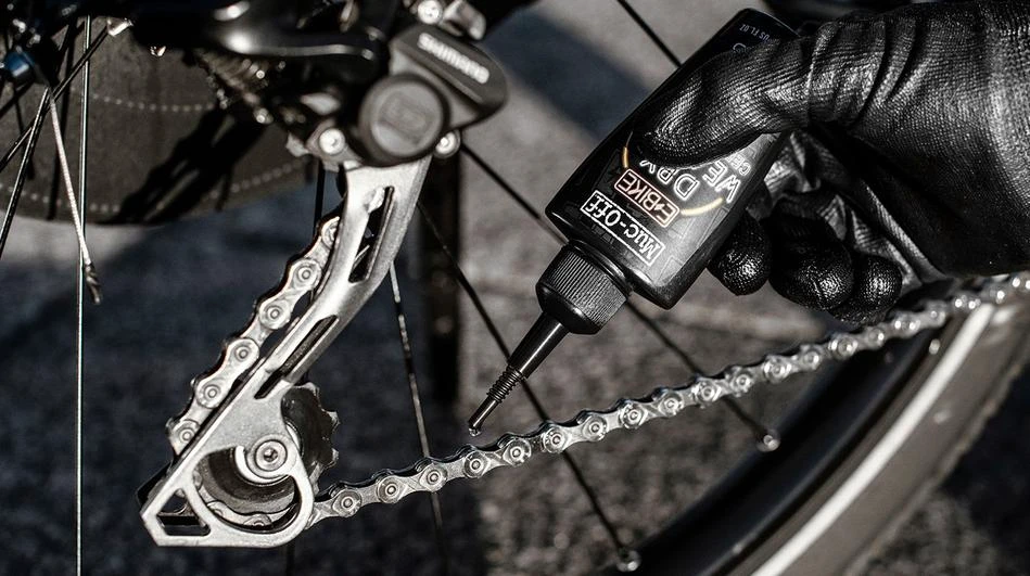 2. Ulei Muc-Off Ebike Dry Weather Ceramic Lube 50Ml