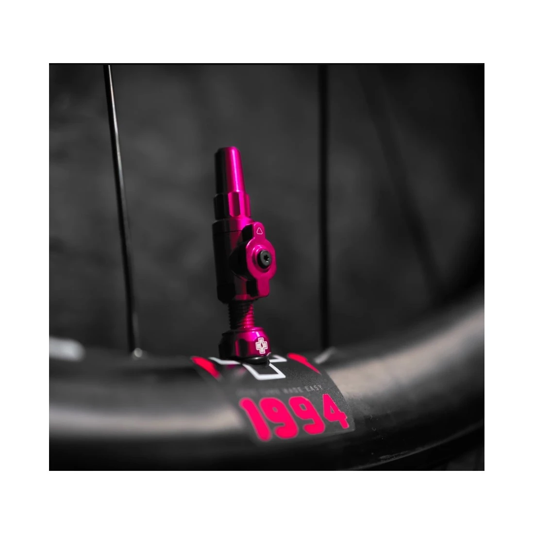 3. Valve tubeless Muc-Off Tubeless Valves Big Bore Lite (Small) Black Negru