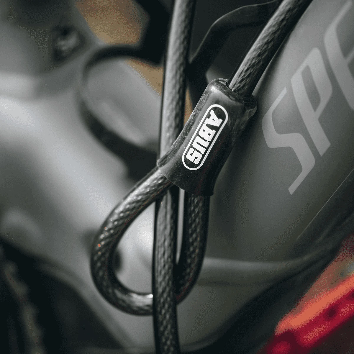 3. Sistem antifurt bicicleta THULE High-Grade Lock