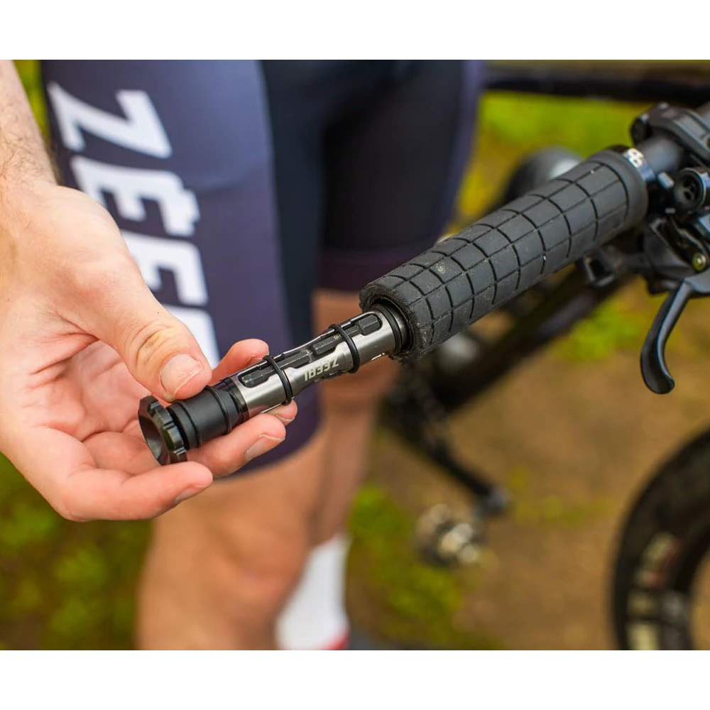 3. Kit reparatie tubeless ZEFAL Z Bar Multitool